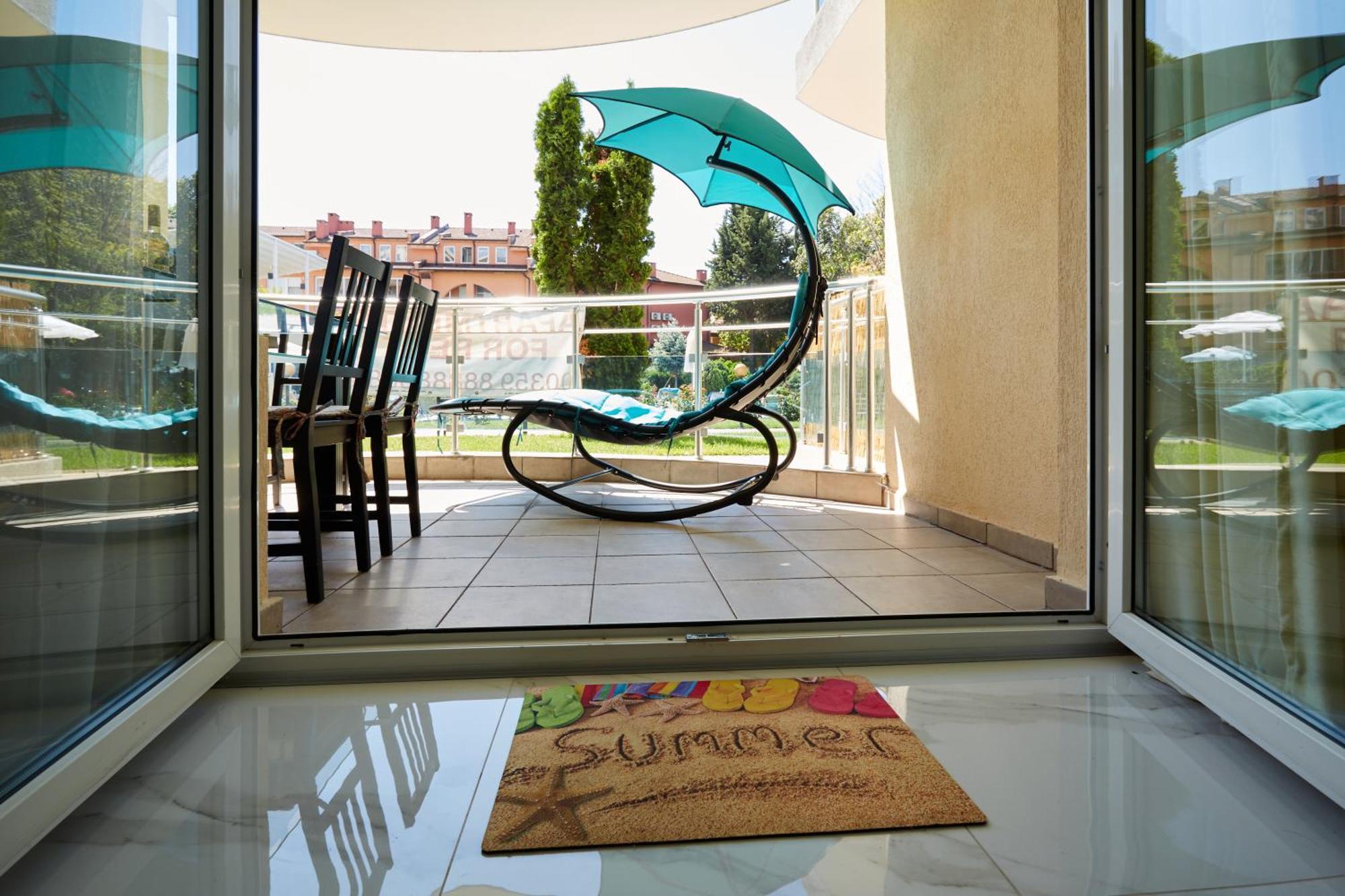 נסבר Luxury First Line Apartment With Pool By The Sea מראה חיצוני תמונה