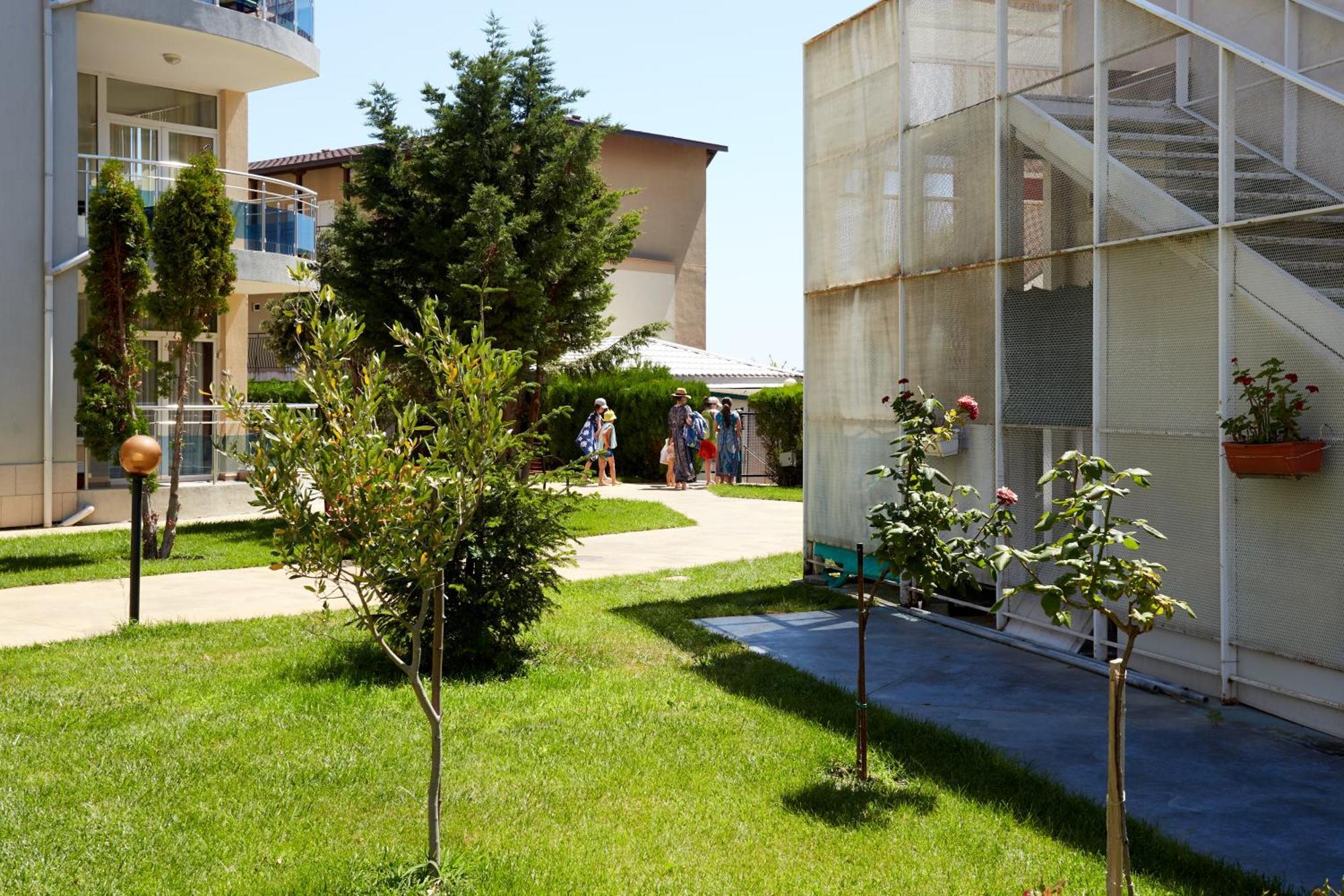 נסבר Luxury First Line Apartment With Pool By The Sea מראה חיצוני תמונה
